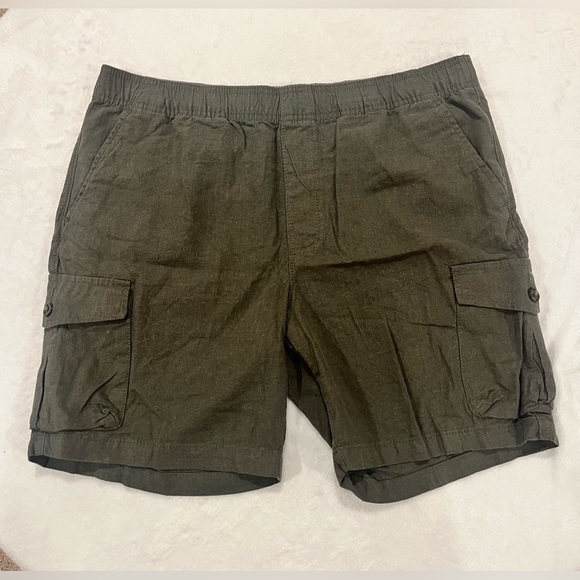 Goodfellow & Co Other - Goodfellow & Co Men’s Olive Green Linen Blend Cargo Shorts - Size Medium